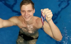 Šiau­lie­tis Val­das Aba­likš­ta, daugkartinis Lietuvos ir Europos prizininkas. Buvo pri­pa­žin­tas ge­riau­siu 2015 me­tų Šiau­lių mies­to plau­ki­ku.